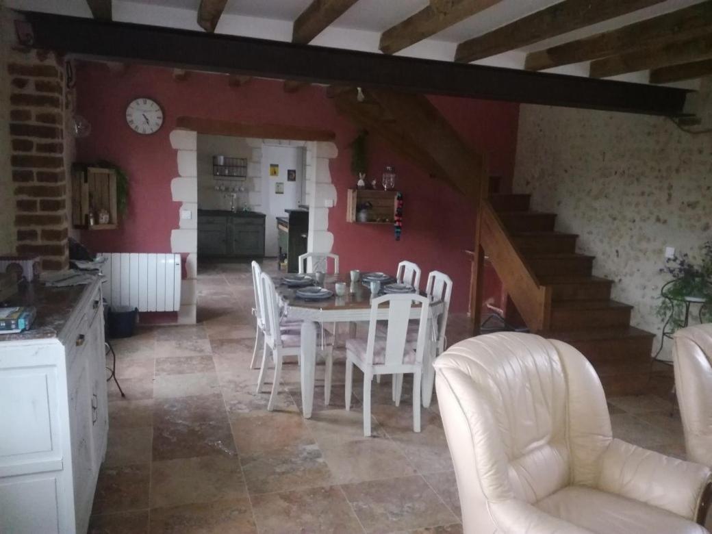 Chambre D'Hote Monthodon Esterno foto